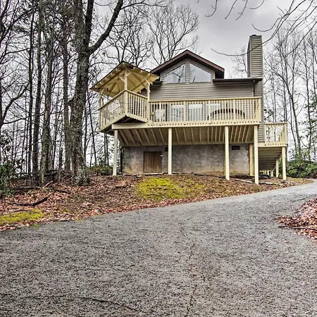 Cozy Gatlinburg Hideaway With Hot Tub And Air Hockey Villa
